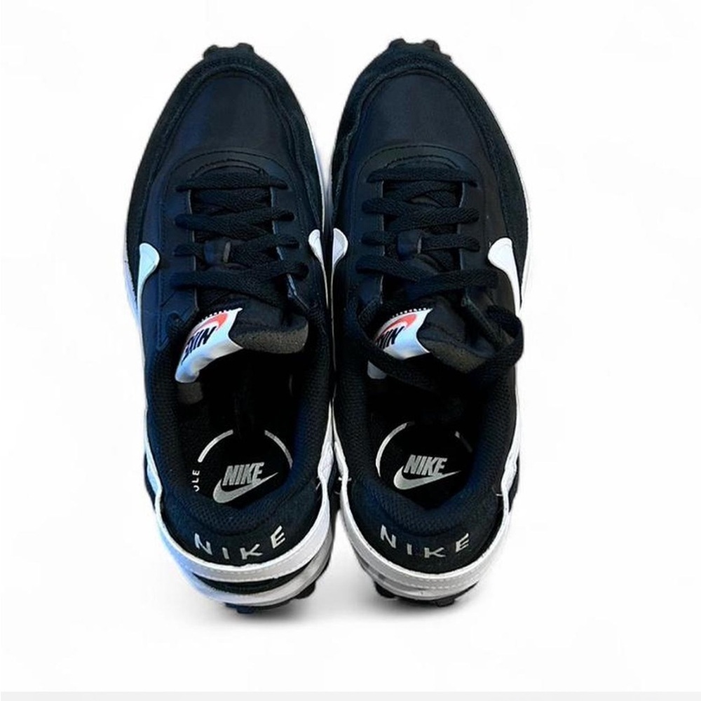 Nike Black Women’s Sneakers Waffle Debut Size 8.5/Men’s Size 7, NEW IN BOX - Picture 3 of 7